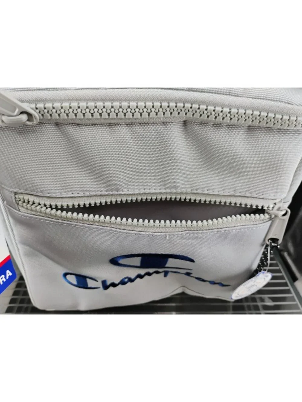 Champion Gray Insulated Lunch Box With Adjustable Strap Front Zipper Pocket